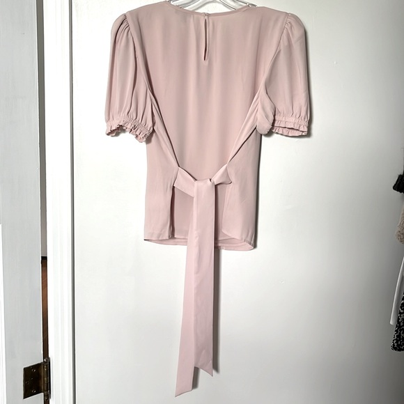 Express puff sleeve blouse - Picture 1 of 6